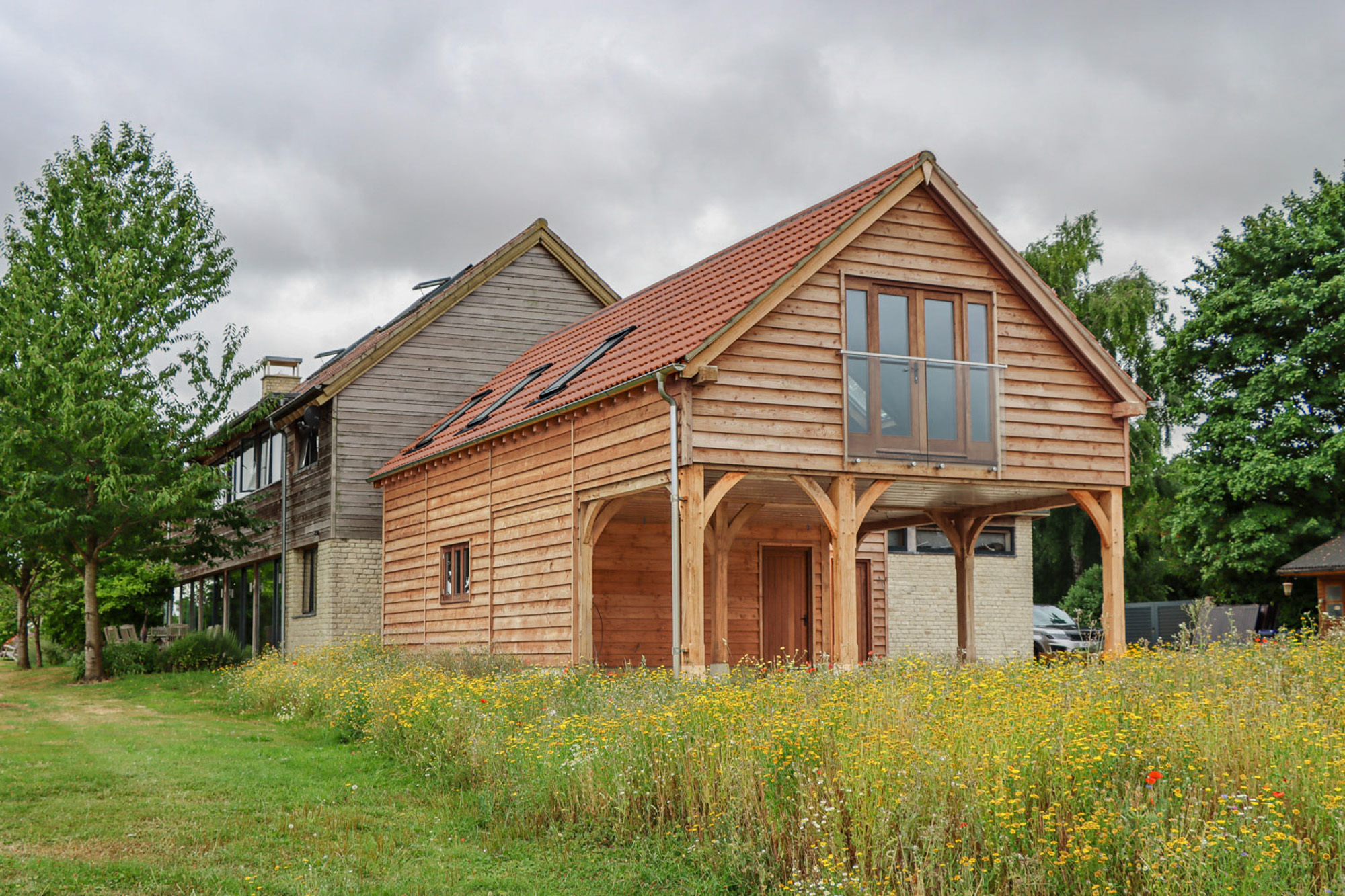 Timber Framed Outbuilding With Accommodation Above.jpg
